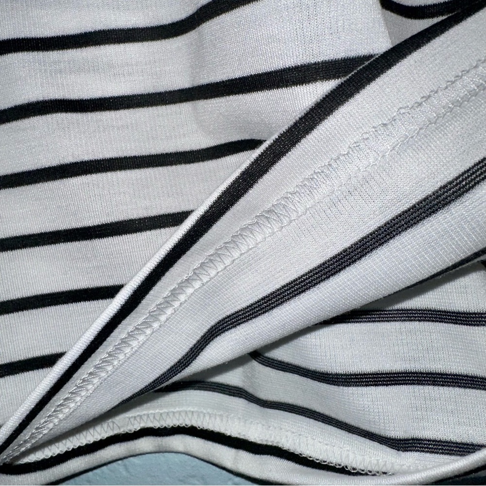 NEW WITH TAG Gumuxi Black and White Striped Midi Dress, Size M - Picture 7 of 10